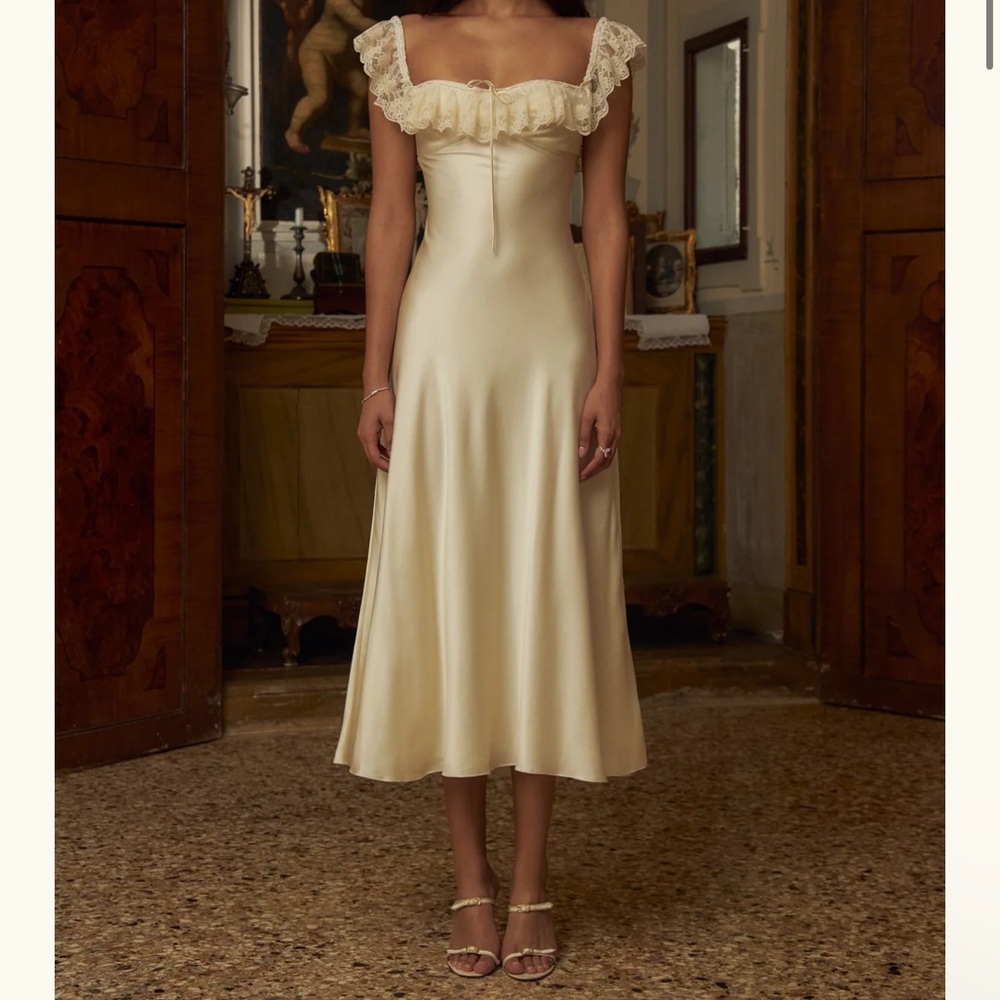 Mirror Palais Sonata Lady Length Dress Creme